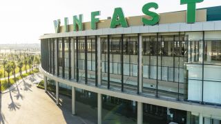 VINFAST HỢP TÁC VỚI ZF RA MẮT HỆ THỐNG HỖ TRỢ LÁI CẤP ĐỘ 2+ CÓ THỂ NÂNG CẤP LÊN CẤP ĐỘ 3 VÀ CAO HƠN