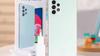 Dòng Galaxy A giá rẻ của Samsung cũng sẽ không có sạc kèm hộp