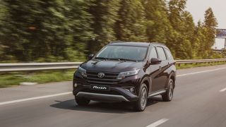 Giá lăn bánh Toyota Rush tháng 3/2022: Quyết tâm ‘lật đổ’ Suzuki XL7 và Mitsubishi Xpander Cross