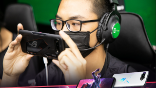 ROG Phone 5s là thiết bị thi đấu chính thức của giải đấu Free Fire  Yomost VFL Spring 2022
