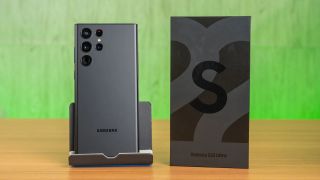 Top 5 smartphone Android tốt nhất 2022: Samsung Galaxy S22 Ultra vẫn là sự lựa chọn tối ưu