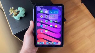 Giá iPad Mini 6 'rẻ khó tin' tháng 5/2022 nhỏ gọn, mạnh như iPhone 13 Pro hút hồn 'game thủ Việt'