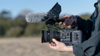 Sony ra mắt FE 24-70mm 2.8 GM II - Ống kính Zoom tiêu chuẩn khẩu độ F2.8 nhỏ và nhẹ nhất thế giới