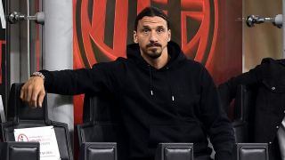 Zlatan Ibrahimovic giải nghệ vì lý do bất đắc dĩ?