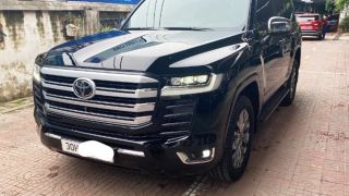 Đẹp mê mẩn ấn phẩm Toyota Land Cruiser 2022 độ cực chất, lộ giá thành không tưởng khiến ai cũng sốc