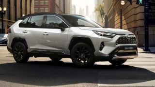 Toyota cải tiến siêu đối thủ của Honda CR-V, sẵn sàng hạ gục Hyundai Tucson và Mazda CX-5