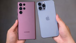 Giá Galaxy S22 Series tháng 8/2022: Giảm sâu 4 triệu, cạnh tranh ‘khốc liệt’ với iPhone 13 Pro Max