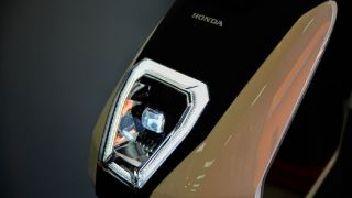 Honda U-be mở bán tại đại lý Việt với giá 25 triệu, rẻ hơn cả Honda Vision