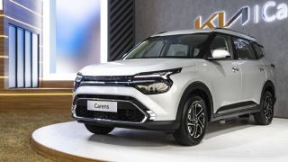 Số lượng người đặt mua Kia Carens 2022 tăng cao, đại lý hé lộ giá dự kiến