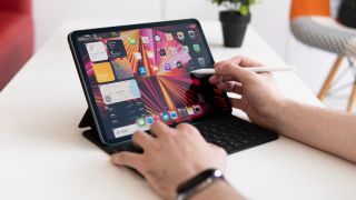 iPad Pro M1 giảm sập sàn tháng 12, rẻ đến mức thách thức làng máy tính bảng Android