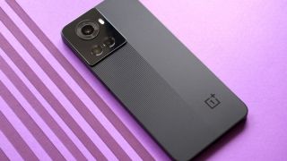  OnePlus 11R bất ngờ lộ cấu hình mạnh ăn đắt Galaxy S22 Ultra, giá hứa hẹn rẻ bất ngờ