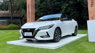 Nissan Sentra 2023 'quật ngã' Honda Civic với giá 663 triệu, trang bị vượt tầm phân khúc