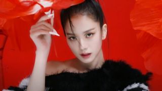 Jisoo bị đem ra so sánh với Lisa và Jennie khi diễn ‘Flower’, ai nhận được nhiều lời khen hơn?