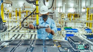 VINES VÀ LI-CYCLE KÝ HỢP ĐỒNG TÁI CHẾ PIN DÀI HẠN