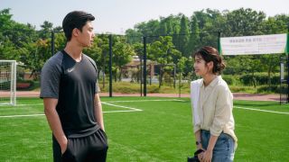 Phim mới của Park Seo Joon và IU chưa công chiếu đã gây bão với nội dung 'đỉnh của chóp'