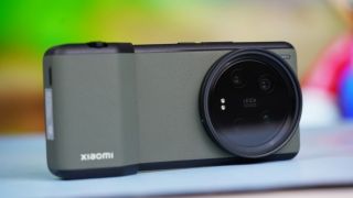 Đại địch của iPhone 14 Pro Max với camera ăn đứt Galaxy S23 Ultra ghi nhận doanh số 'bốc lửa'