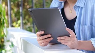 'Vua tablet 5G giá rẻ' lộ diện, thiết kế ăn đứt iPad Air 5, trang bị chất lừ với màn hình 10.4 inch