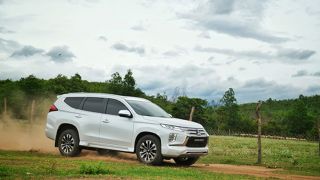 Giá lăn bánh Mitsubishi Pajero Sport tháng 6/2023: Ưu đãi tưng bừng, khiến Ford Everest ‘bật ngửa’