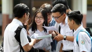 NÓNG: Đề thi, đáp án môn Ngữ Văn kì thi tốt nghiệp THPT 2023