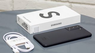 Galaxy S21 FE Snapdragon 888 chính thức được Samsung xác nhận, dự kiến rẻ bằng nửa Galaxy S23 Ultra