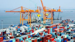 Việt Nam lọt top 30 nền kinh tế xuất khẩu lớn nhất thế giới, dẫn đầu ASEAN về xuất khẩu sang châu Âu