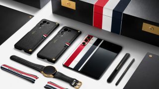 Samsung tung ra phiên bản Thom Browne cho Galaxy Z Fold5 và Watch6 vào ngày ra mắt iPhone 15