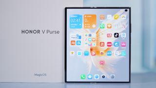 Mở hộp Honor V Purse - vua màn gập mỏng nhẹ với độ dày chỉ 4,3mm rẻ bằng nửa Galaxy Z Fold5