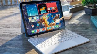 Apple phát triển iPad Air giá rẻ, màn hình siêu to khổng lồ