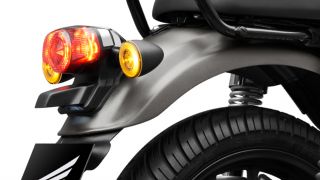 Cận cảnh ‘tân binh’ xe côn tay Honda vừa ra mắt tại Việt Nam, 'cửa trên' Winner X, có phanh ABS 2 kênh