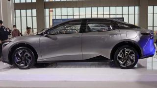 Toyota ra mắt ‘kẻ thế chân’ Corolla Altis giá 555 triệu đồng, thiết kế đẹp hơn Mazda 3, rẻ hơn Kia K3