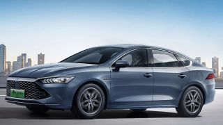 Đẩy Mazda3 vào quên lãng, siêu phẩm sedan cỡ C ra mắt với giá 260 triệu đồng, thiết kế đẹp lịm tim