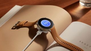 Thêm một chiếc smartwatch cao cấp ra mắt, thiết kế đẹp đe nẹt Galaxy Watch6, tính năng xịn kém gì Apple Watch