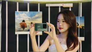 Xiaomi 14 chính thức trình làng: Siêu phẩm camera Leica, giá từ 22,99 triệu đồng
