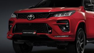 Toyota Fortuner ra mắt phiên bản mới thiết kế thể thao, giá đe nẹt Ford Everest và Hyundai Santa Fe