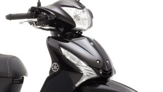 ‘Vua xe số’ mới của Yamaha ra mắt: Trang bị ăn đứt Honda Wave Alpha và RSX, giá bán lấn át Future