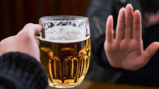 Thông tin về người phụ nữ liên tục dương tính với nồng độ cồn dù không dùng rượu bia 