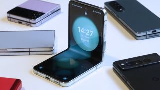 Vua điện thoại gập vỏ sò Galaxy Z Flip6 rò rỉ: Pin 4.000 mAh, màn hình lớn như iPhone 15 Pro Max, camera 50MP