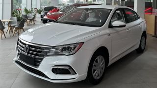 Rẻ hơn Hyundai i10, khách Việt ùn ùn săn đón mẫu sedan cỡ C giá chỉ 320 triệu đồng, rẻ nhất Việt Nam