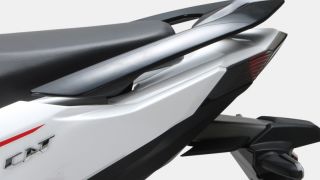 ‘Vua xe ga’ mới gây sốt với thiết kế ‘nhái’ cả Honda Air Blade và Vario: Có phanh CBS, giá bình dân