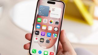 10 smartphone bán chạy nhất quý 2/2024: iPhone 15 top 1, Galaxy S24 Ultra nhường ngôi Galaxy A15 