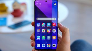 Redmi Note 13 Pro Plus giảm sập sàn tháng 8, có trang bị như Galaxy S24 Ultra, áp đảo Galaxy A55 5G