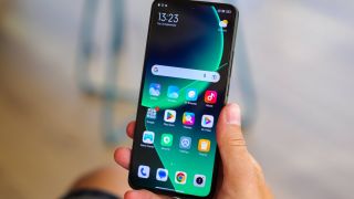 Xiaomi 13T vẫn đỉnh nóc về trang bị trên tầm giá, hiệu năng cận cao cấp mạnh ngang Galaxy S24 Ultra