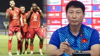 Thêm một tiền đạo hàng đầu V.League muốn xin nhập tịch Việt Nam, HLV Kim Sang Sik mừng thầm?