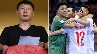 Tin bóng đá tối 8/11: ĐT Việt Nam gây sốt trên BXH FIFA; HLV Kim Sang-sik nhận tin dữ trước AFF Cup