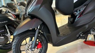 Honda chính thức mở bán ‘vua xe ga’ 125cc mới giá 41,8 triệu đồng: Thiết kế lấn át Vision và SH Mode