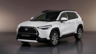 Bảng giá Toyota Corolla Cross cuối tháng 11/2024: Thu hút người mua, tự tin đua với Mitsubishi Xforce