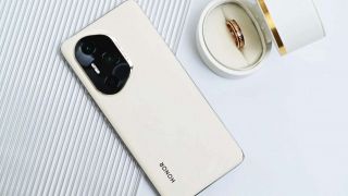 Quái thú nhiếp ảnh chân dung Honor 300 Ultra ra mắt, trang bị khủng ‘quyết đấu’ Galaxy S24 Ultra