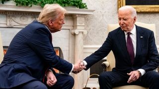 Hé lộ nội dung cuộc gọi chưa từng được tiết lộ của Tổng thống Joe Biden và ông Donald Trump 