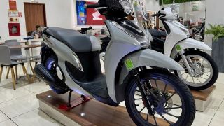 Bảng giá xe Honda SH Mode 2024 giữa tháng 12/2024 rẻ như 'bèo', khách Việt ồ ạt mua thay LEAD chơi Tết