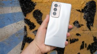 OPPO Reno12 5G giá rẻ bằng nửa Galaxy S25, hiệu năng khủng top 1, camera 50MP, sạc nhanh 80W